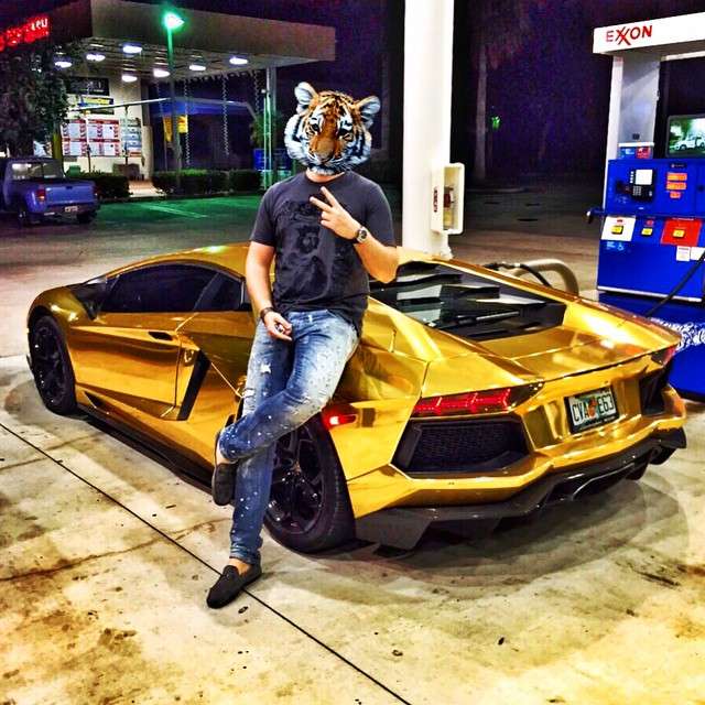 #RichKidsOfInstagram: When you are @andrewkovalev, you ride in a gold Lamborghini Aventador