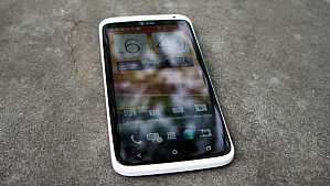 Three Reasons Not to Buy the HTC One X | #android #gadget_smartphone