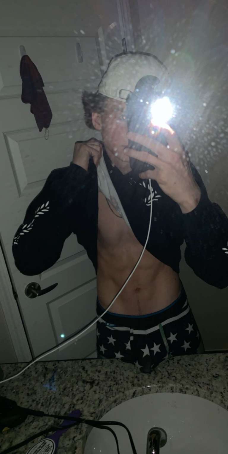 Story by @jackonxdemon posted on November 3, 2020