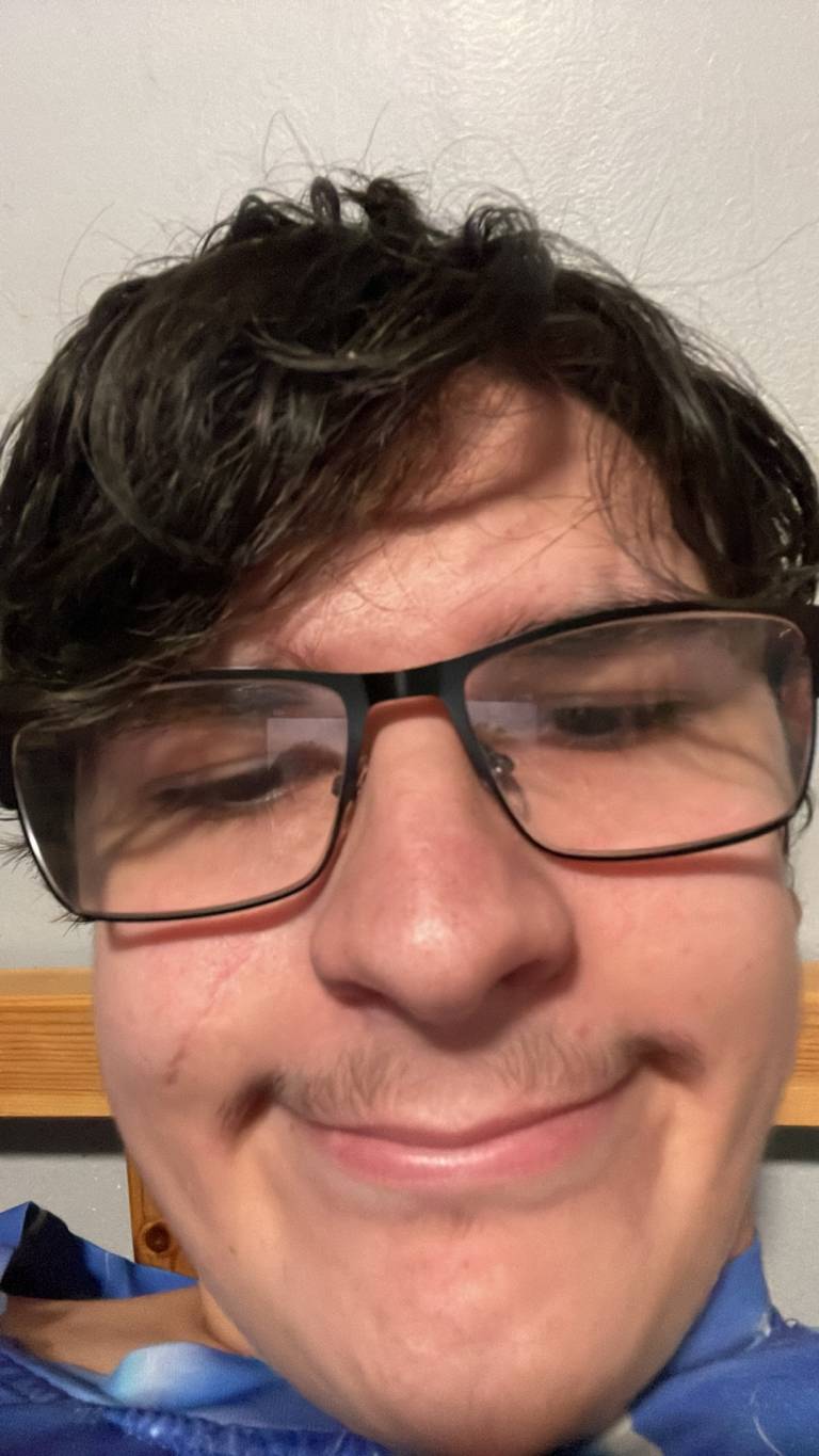 HMU ON SNAP IF Y’ALL WANT A HOT SEXY MAN: @living_w0034