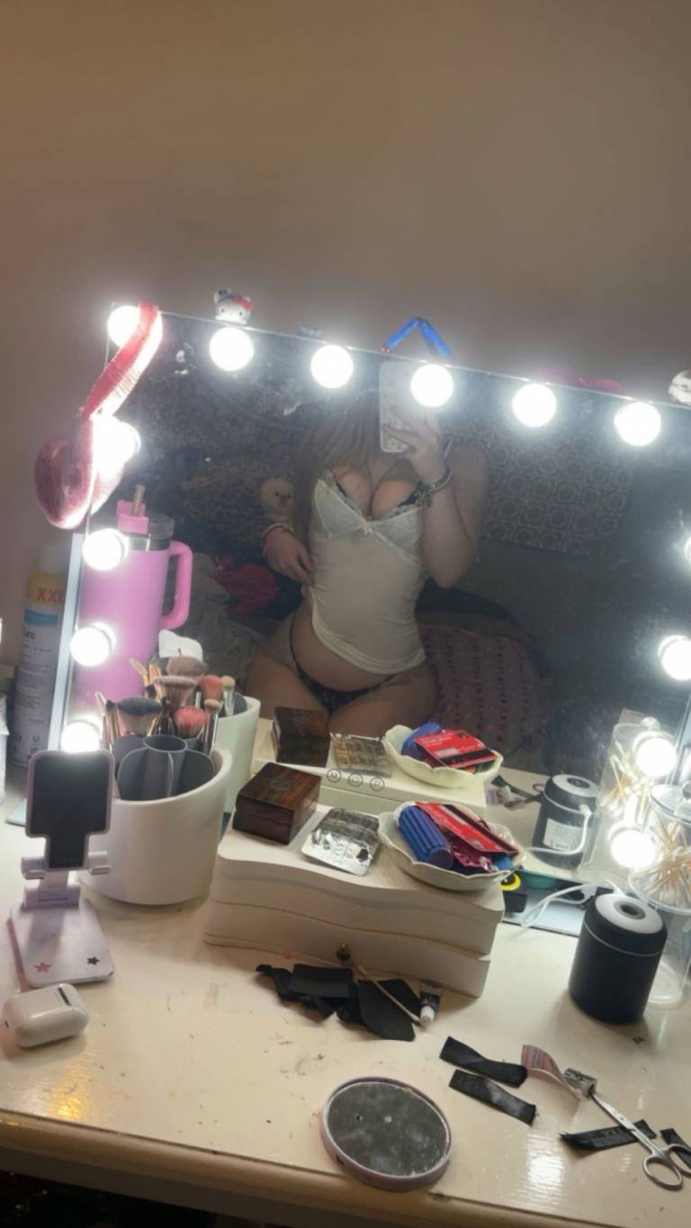 Story by @lillia posted on October 16, 2025