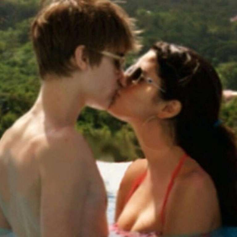 Does Justin Bieber post on Instagram hints he wants to get back with Selena Gomez?