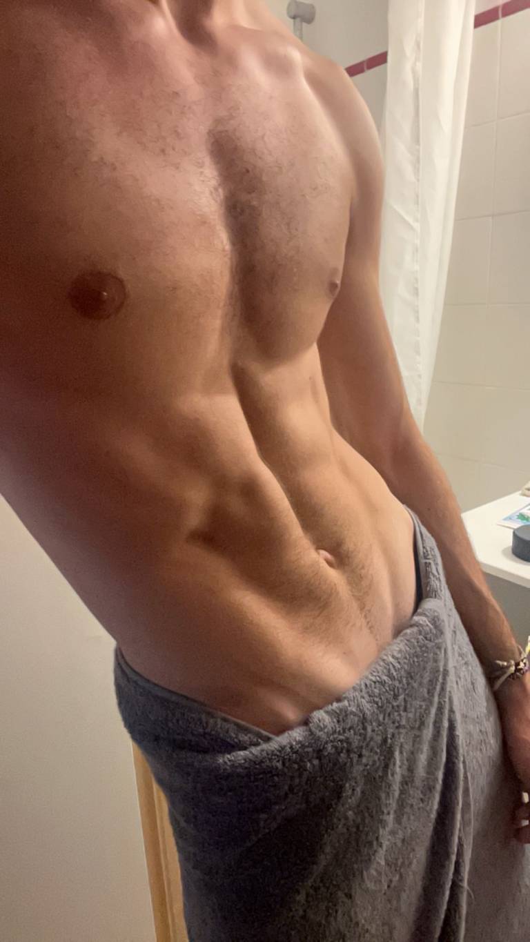 Never went to the gym but still 🙂‍↕️