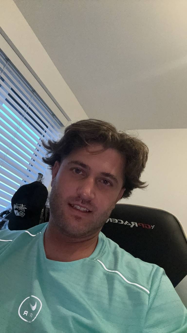 Hmu