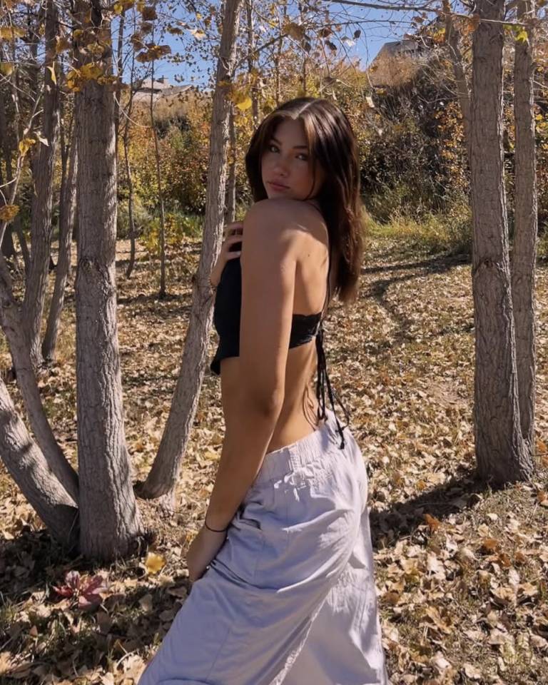 Story by @giselletre posted on October 5, 2025