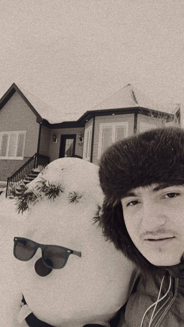 Story by @vinie posted on October 10, 2025