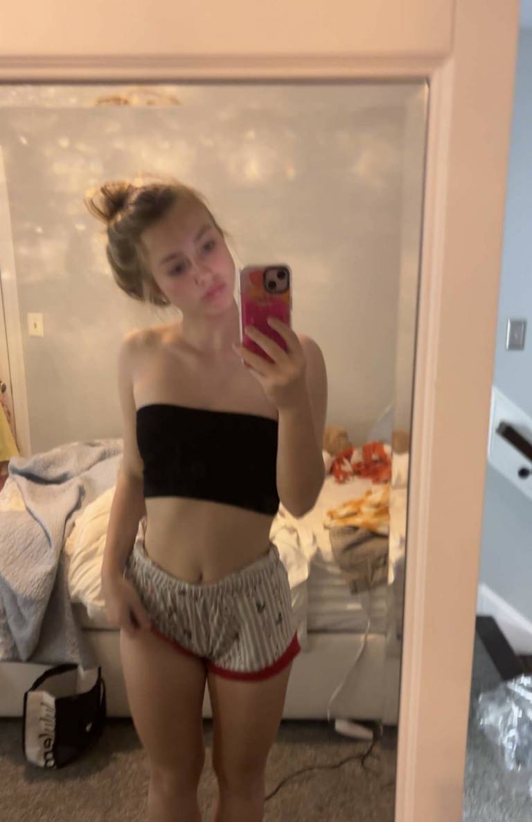 Story by @Baddie_Alert posted on October 14, 2025