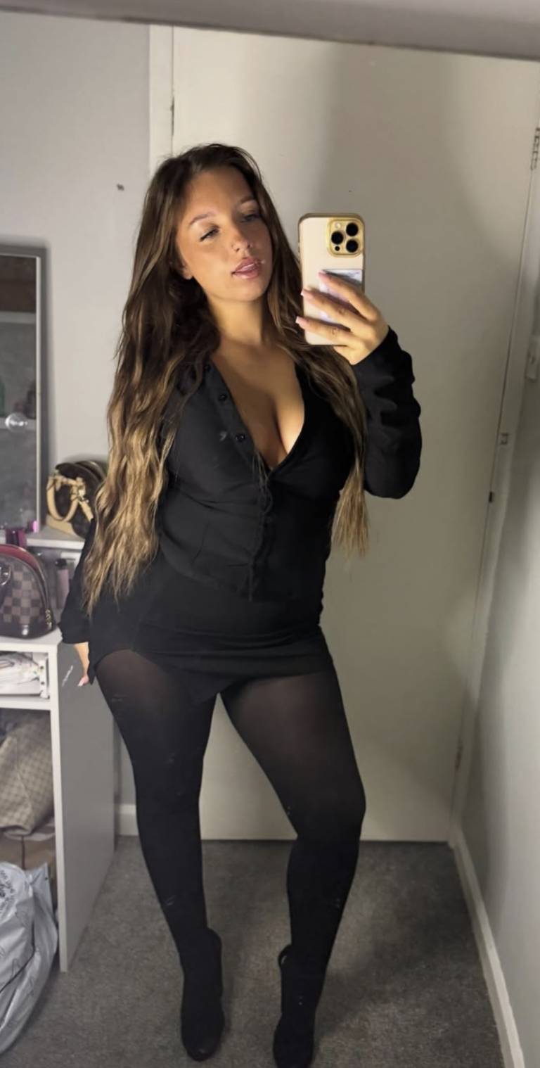 Story by @jess7864xx posted on October 25, 2025