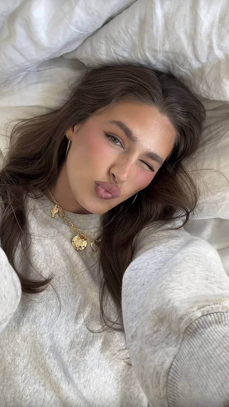 Story by @shaystersss posted on October 29, 2025