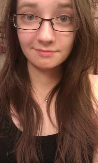 Hey guys hit me up on kik @emilykrystal