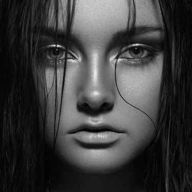 #BeautifuFace: A Mysterious Angel by Michael Woloszynowicz