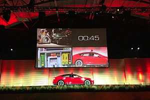 Tesla Motors demonstrates 90-second Model S battery-swapping technology #cars #tech