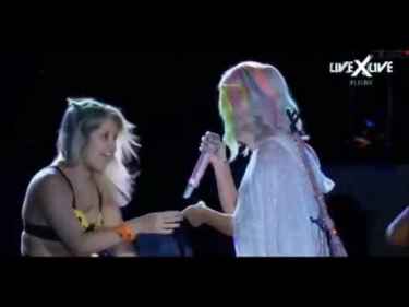 Katy Perry got groped by a fan on Rock in Rio festival