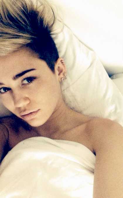 Miley Cyrus Snapchat Username @mileycyrus