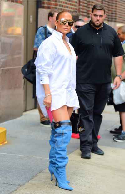 J-Lo Goes Pantless With Versace Boots That Looks Like A Pair of Jeans