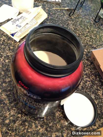 What you get for a brand new GNC whey protein powder... A half-filled huge container #wtf