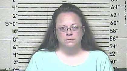 Kentucky clerk Kim Davis given second chance, but still defied court order is now going to jail