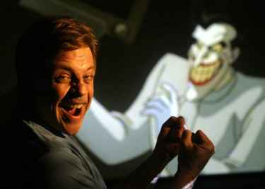 Mark Hamill reads Trump tweets in Joker's voice