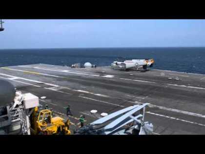 #Tech: X-47B Completes First Carrier-based Arrested Landing