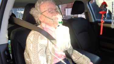 "Frozen elderly woman" locked inside a car turns out to be a medical mannequin
