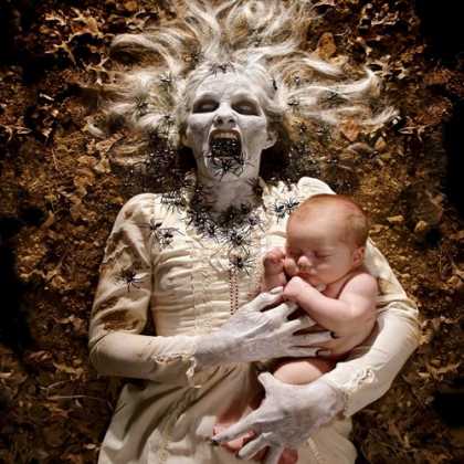 #Photography: Joshua Hoffine's Horror Photos Of His Daughters