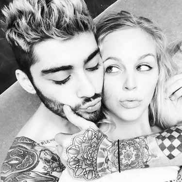 Who is this blonde girl on Zayn Malik's Instagram selfie?