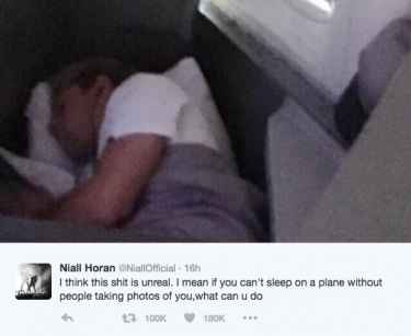 A creeper took a photo of Niall Horan while sleeping on the plane