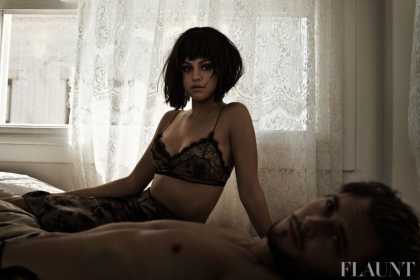 #Celeb: Selena Gomez Found in Bed with a New Man | #SelenaGomez