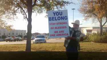 A Lone Texas Cowboy Stands Outside a Mosque To Show Support For Muslims