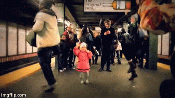 Cute Little Girl Started A Dance Party In NYC Subway