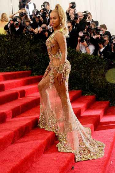 Beyonce at Met Gala 2016 Red Carpet