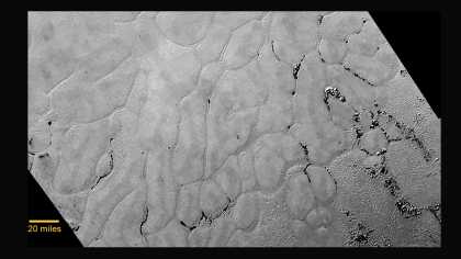 New Horizons Discovers Frozen Plains in the Heart of Pluto’s ‘Heart’