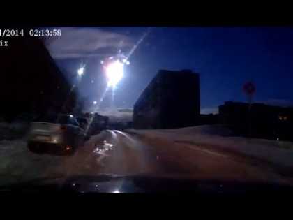 #Meteor over Russia's Murmansk caught on dash cams