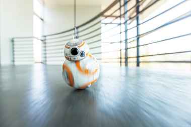So How Does The Star Wars BB-8 Toy Works?