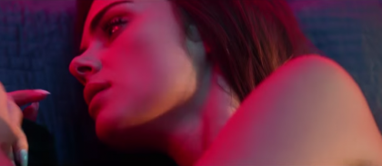 Who is the girl in Justin Bieber's "What Do You Mean" music video?
