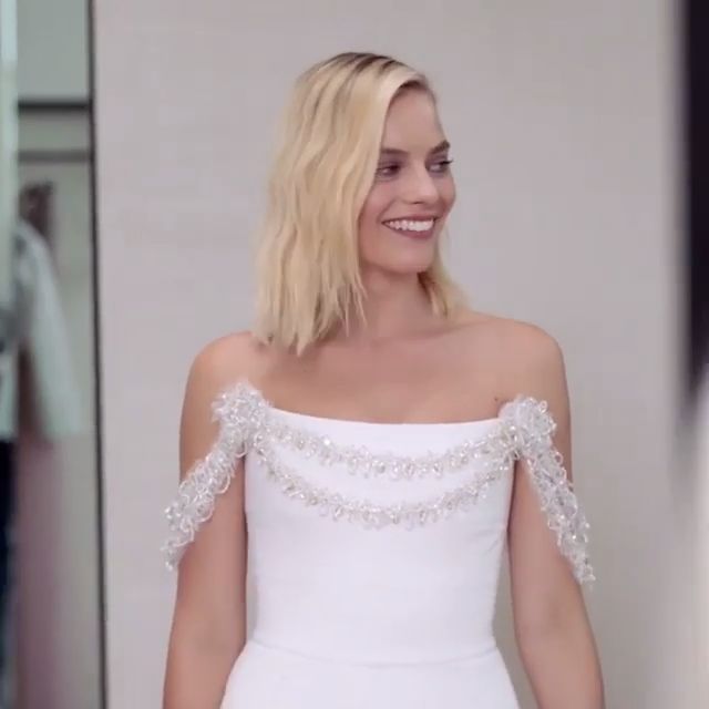 Margot Robbie #Chanel Dress at the #Oscars2018