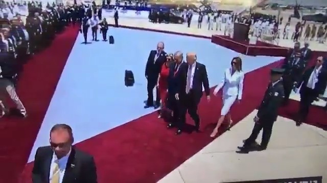 First Lady Melania Trump Refused to Hold President Trump's Hand