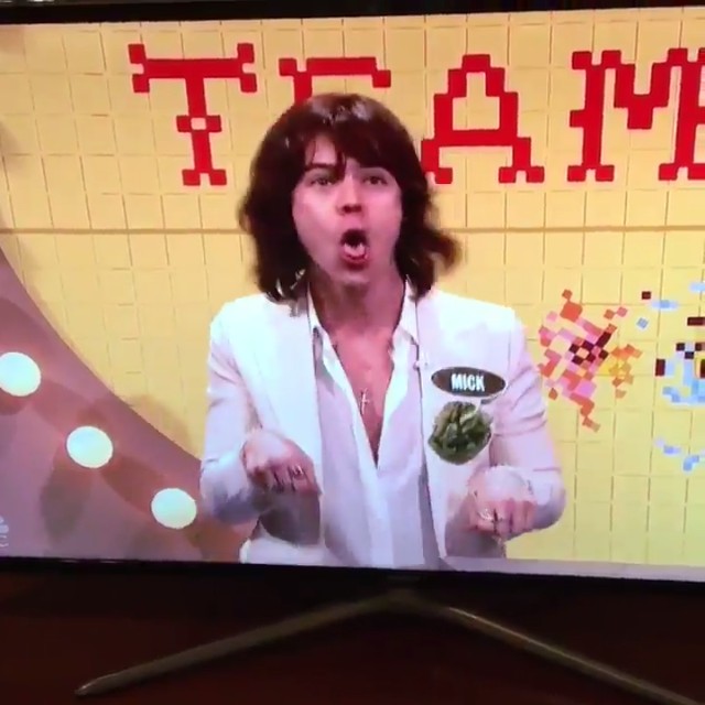 Watch Harry Styles hilarious Mick Jagger impression at #SNL Family Feud