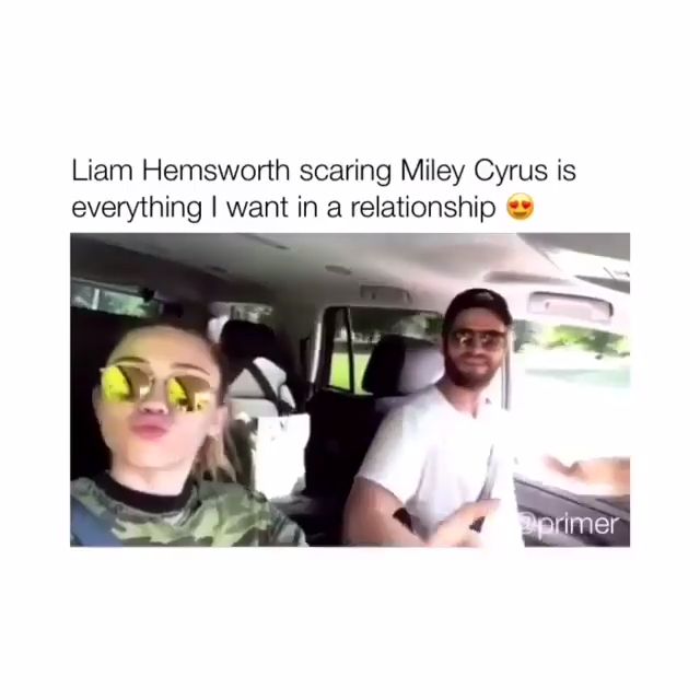 Liam Scaring Miley While Live Streaming 😂😂😂 #MileyCyrus #LiamHemsworth #Prank